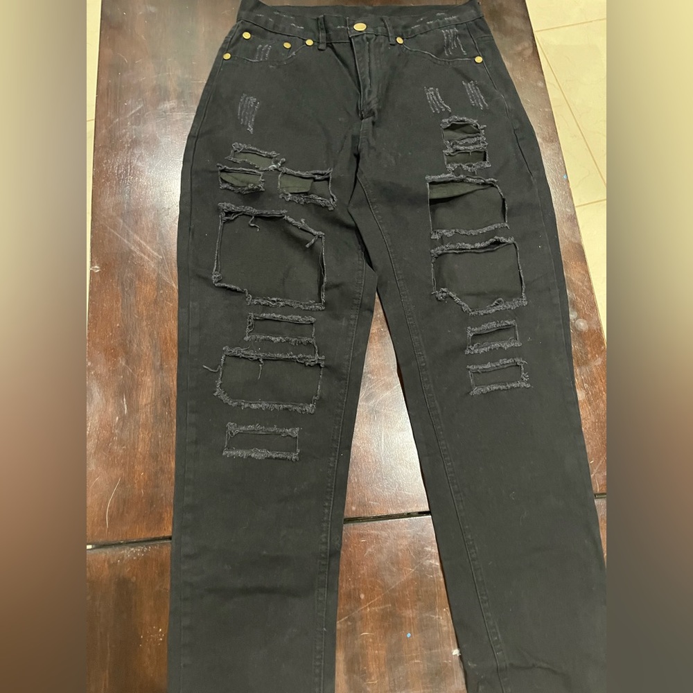 Size 8 ripped black high wasted jeans